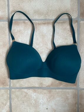 Victoria Secret Love Cloud Smooth Wireless Push Up Plunge Bra, Teal; 34D